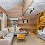 Kiilopaeaen Tunturimajat B6 - Kerttula By Interhome * Saariselka