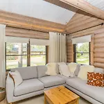 Kiilopaeaen Tunturimajat B6 - Kerttula By Interhome Tatil Evi Saariselka